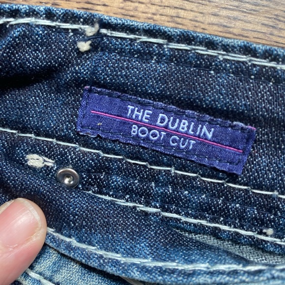 - Vigoss boot cut Jeans NWT - Picture 2 of 5